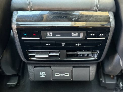 Used 2024 Acura MDX w/ Technology Package FWD image 16