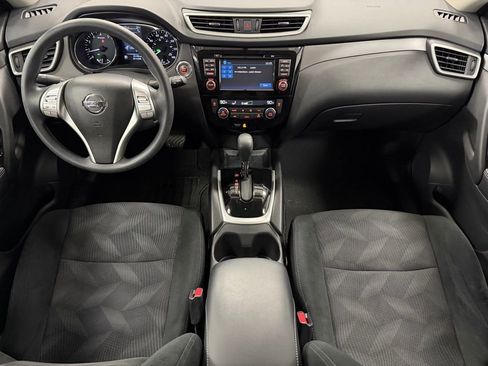 Used 2016 Nissan Rogue SV w/ SV Premium Package image 16