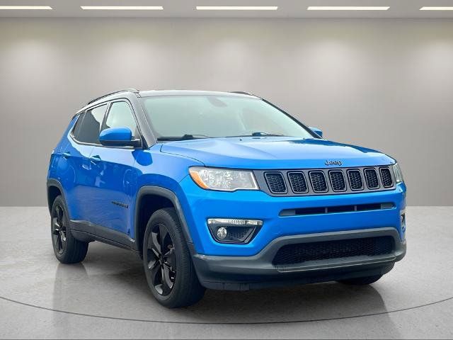 Used 2021 Jeep Compass Latitude AWD/4WD image 1