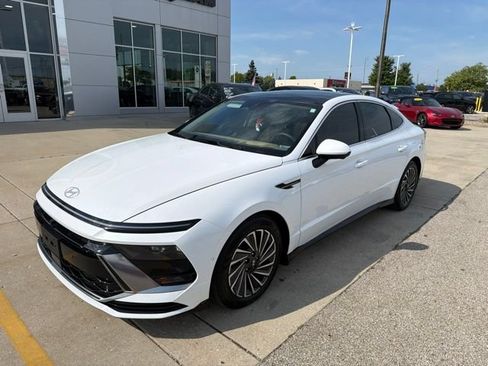 Used 2026 Hyundai Sonata Limited FWD image 3