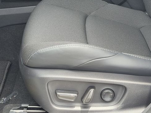 New 2026 Toyota C-HR AWD/4WD image 18