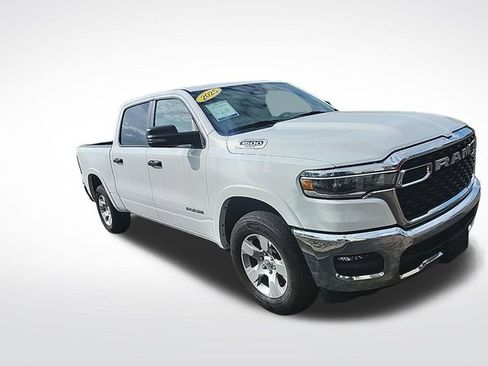 Used 2025 RAM 1500 Big Horn AWD/4WD image 7