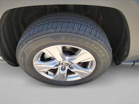 Used 2024 Toyota RAV4 LE AWD/4WD image 9