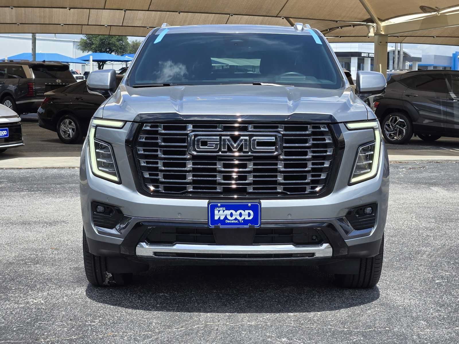 Certified 2025 GMC Yukon Denali Ultimate AWD/4WD image 3