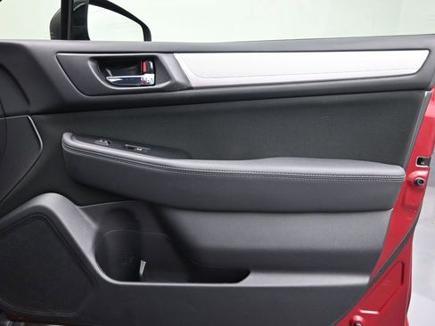 Used 2018 Subaru Outback 2.5i Premium image 23