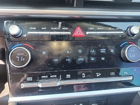 Used 2024 Hyundai Santa Fe XRT image 5