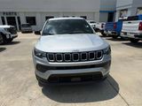 Used 2024 Jeep Compass Sport image 3