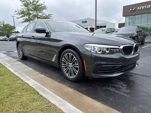 Used 2019 BMW 540i w/ Premium Package RWD image 2