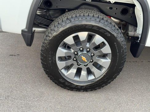 New 2026 Chevrolet Silverado 2500 Custom image 23