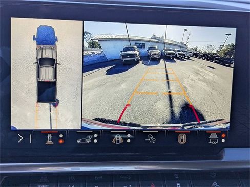 Used 2025 GMC Sierra 2500 SLT w/ SLT Premium Package image 20