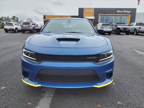 New 2023 Dodge Charger R/T w/ Navigation & Travel Group image 9