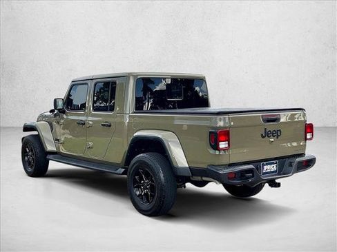 Used 2025 Jeep Gladiator Sport AWD/4WD image 12