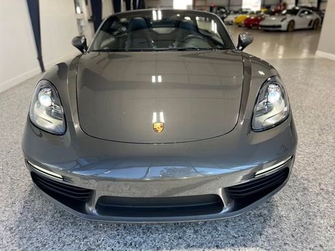 Used 2017 Porsche 718 Boxster image 11