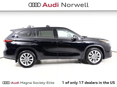 Used 2023 Toyota Highlander Limited AWD/4WD image 18