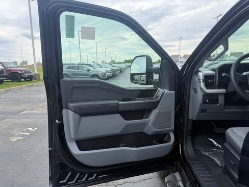 New 2026 Ford F250 XLT w/ XLT Premium Package AWD/4WD image 15