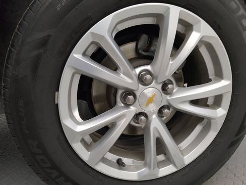 Used 2017 Chevrolet Equinox LT w/ Convenience Package image 31