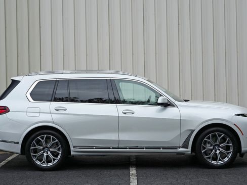 Used 2024 BMW X7 xDrive40i AWD/4WD image 63