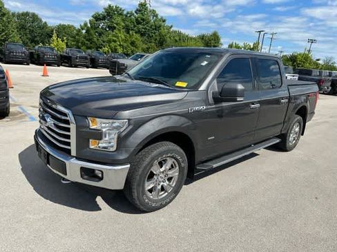 Used 2015 Ford F150 XLT w/ Equipment Group 302A Luxury AWD/4WD image 12
