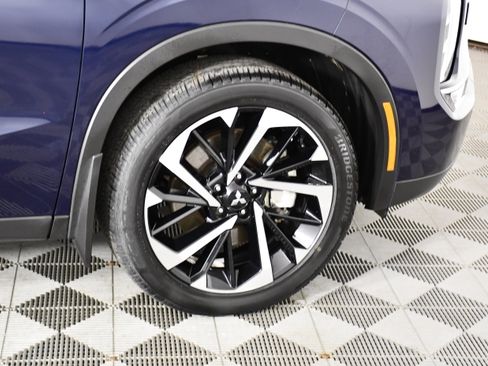 Used 2023 Mitsubishi Outlander SE AWD/4WD image 53