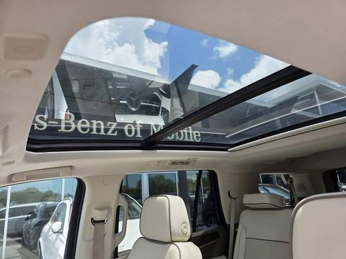Used 2022 GMC Yukon Denali AWD/4WD image 12