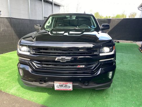 Used 2018 Chevrolet Silverado 1500 LTZ Z71 w/ LTZ Plus Package AWD/4WD image 10