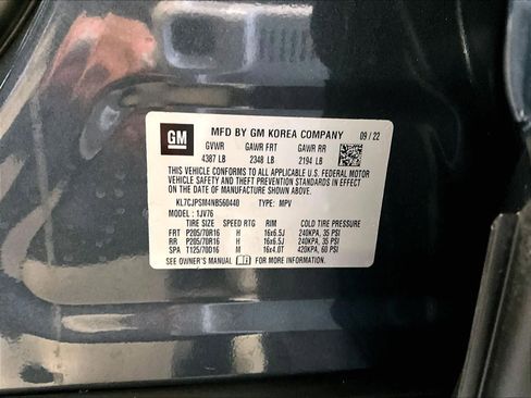 Used 2022 Chevrolet Trax LT w/ LT Convenience Package image 37