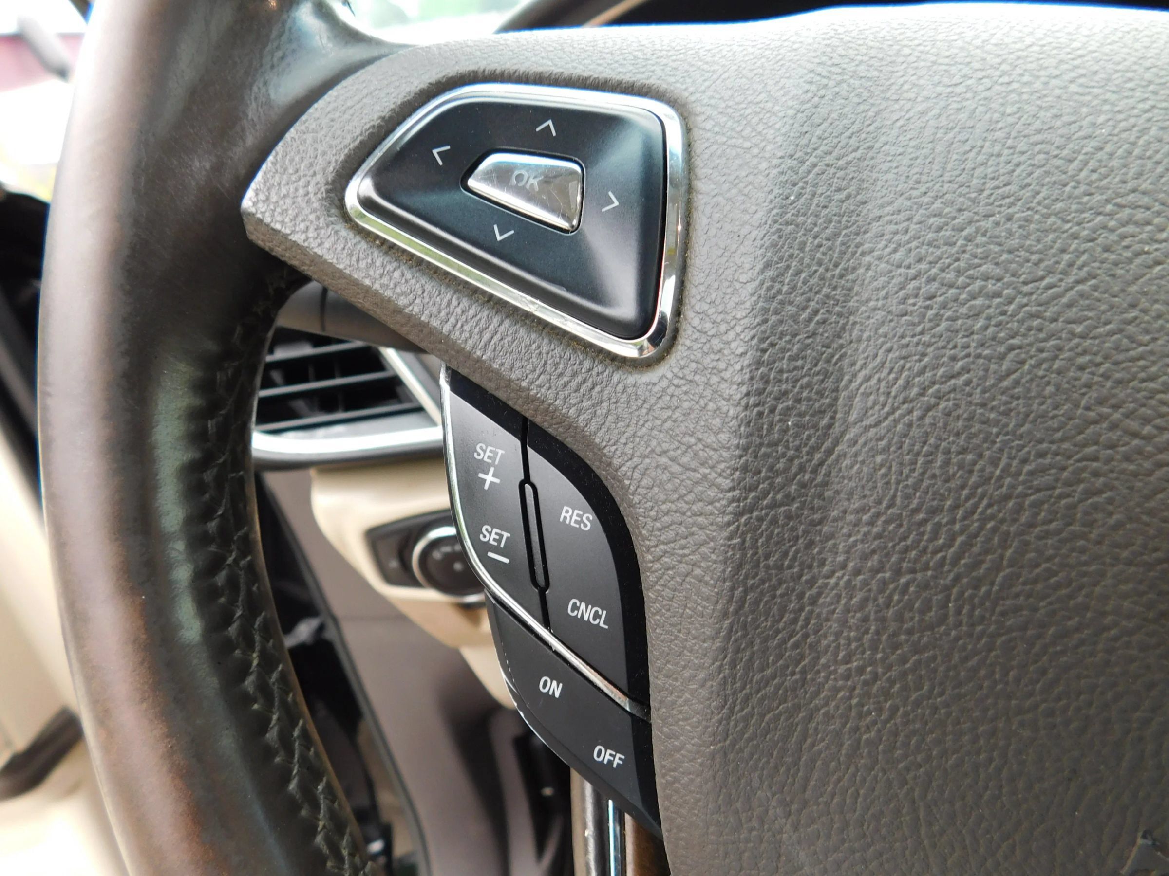 Used 2017 Lincoln MKX Reserve w/ Lincoln MKX Climate Package FWD image 24