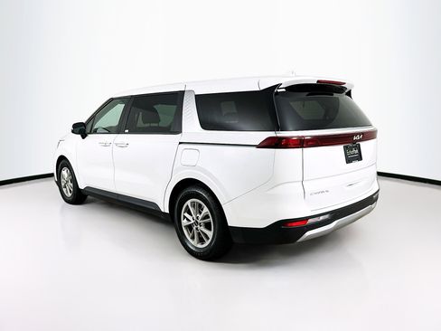 Used 2024 Kia Carnival LX image 5