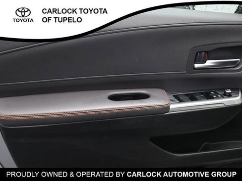 Used 2024 Toyota Sienna XSE w/ XSE Plus Package image 21