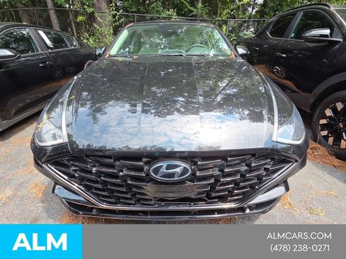 Used 2021 Hyundai Sonata SEL w/ Preferred Accessory Package FWD image 2