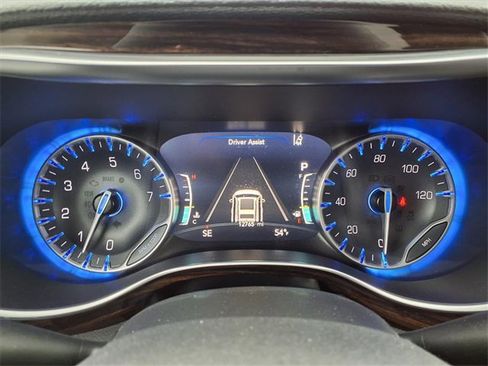 Used 2024 Chrysler Pacifica Limited image 14