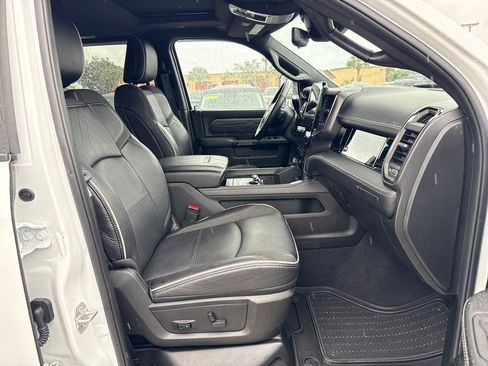 Used 2025 RAM 3500 Limited image 29