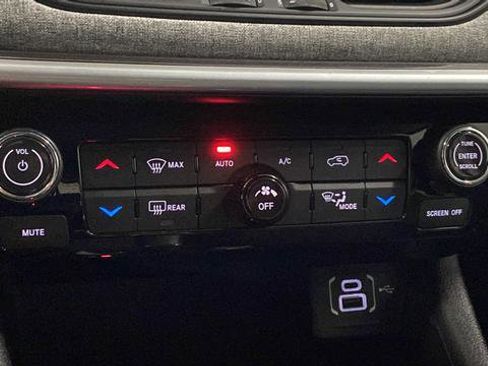 Used 2022 Jeep Compass Latitude w/ Convenience Group image 30