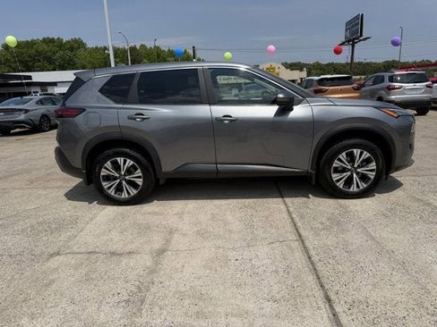 Used 2023 Nissan Rogue SV AWD/4WD image 4