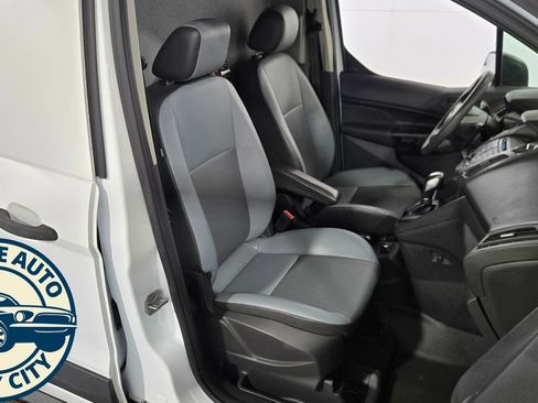 Used 2016 Ford Transit Connect XL image 34