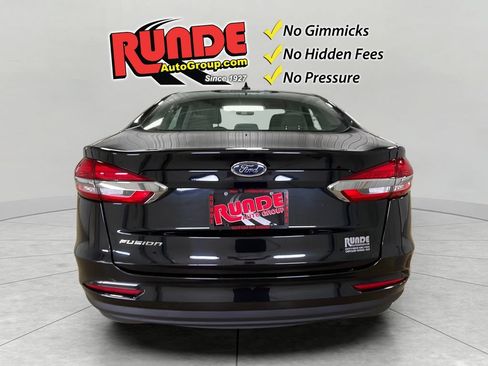 Used 2020 Ford Fusion S FWD image 5