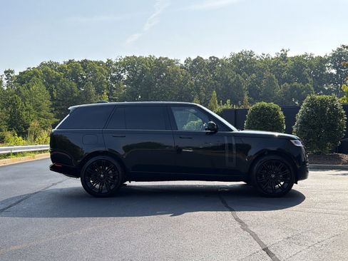 Used 2023 Land Rover Range Rover Long Wheelbase First Edition AWD/4WD image 5