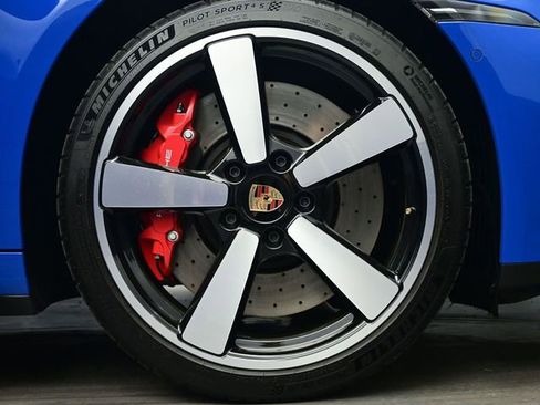 Used 2025 Porsche 911 Carrera S image 60