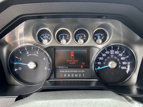 Used 2015 Ford F350 Platinum w/ Platinum Package AWD/4WD image 17