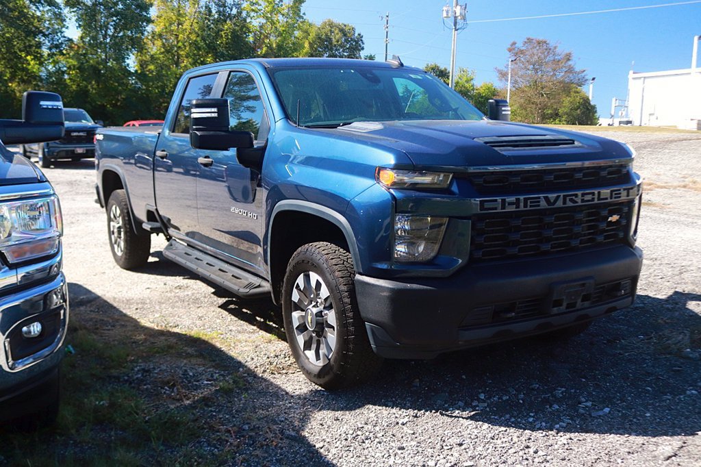Used 2021 Chevrolet Silverado 2500 Custom w/ Custom Value Package AWD/4WD image 2