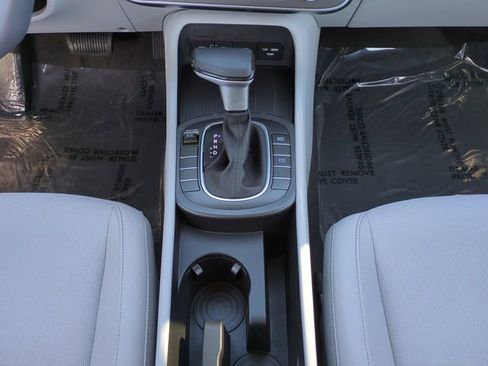 New 2026 Hyundai Kona SE image 18