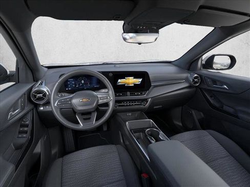 New 2025 Chevrolet Equinox LT w/ Safety and Technology Package image 15