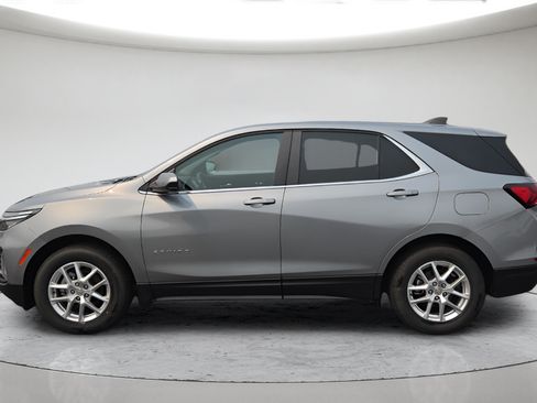 Used 2024 Chevrolet Equinox LT AWD/4WD image 14
