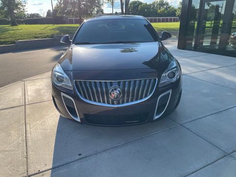 Used 2017 Buick Regal GS w/ Driver Confidence Package #2 AWD/4WD image 2