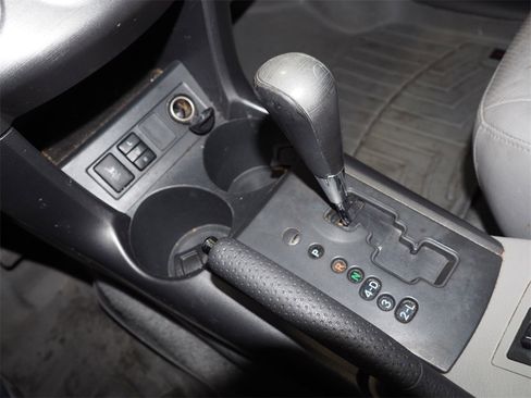 Used 2011 Toyota RAV4 Limited image 16