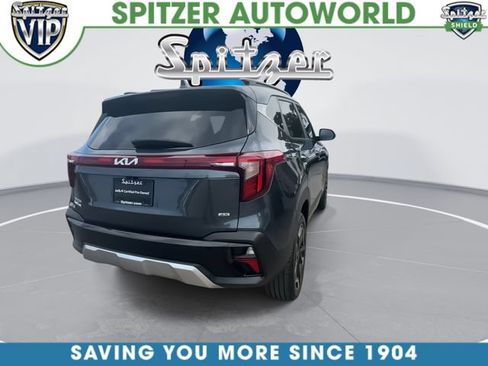 Certified 2024 Kia Seltos SX w/ SX Sunroof Package AWD/4WD image 8