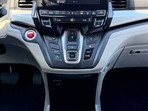 Used 2019 Honda Odyssey EX image 34