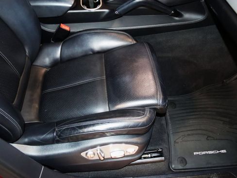 Used 2016 Porsche Cayenne GTS AWD/4WD image 62