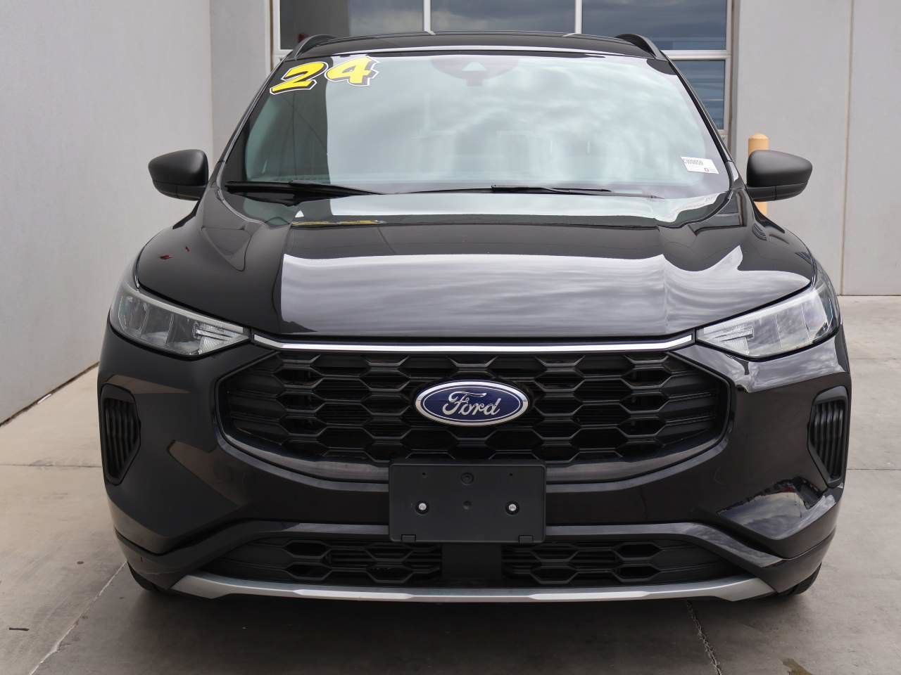 Used 2024 Ford Escape ST-Line FWD image 5