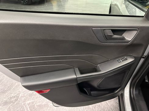 Used 2024 Ford Escape Active image 10